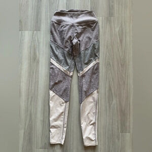 Alo‎ soft color block leggings size medium